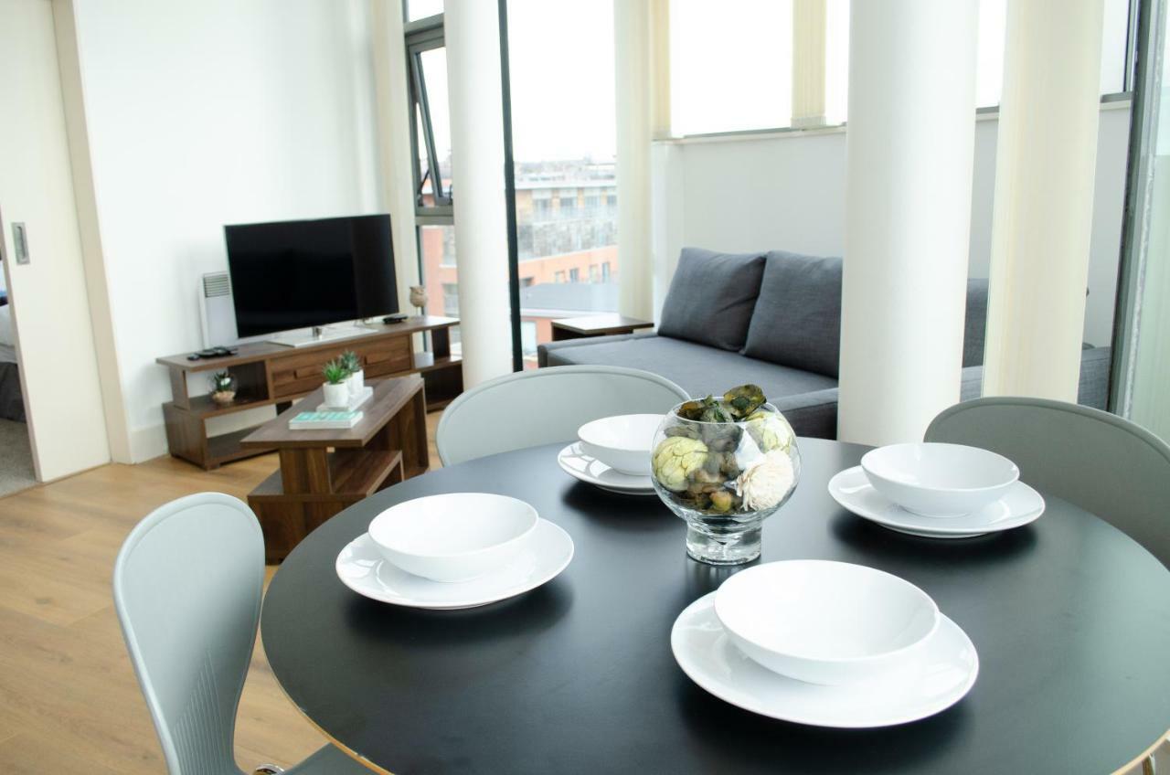 Penthouse In Liverpool City Centre - Free Parking - Balcony - By Happy Days Εξωτερικό φωτογραφία